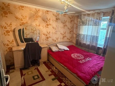 1 xonali kvartira sotiladi