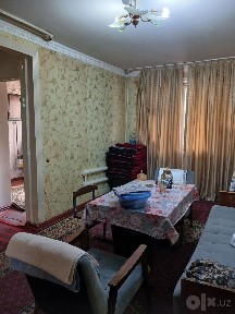 Фаргона шахар прокуратураси рупарасида жойлашган 2 хоналик кв сотилади