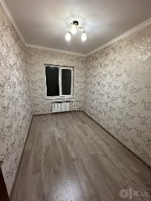 Продаётся двухкомнатная на массиве Карасу 1