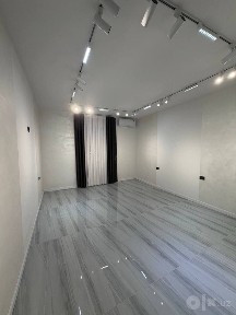 Продается офис Ор-р: метро Беруни 35м2