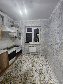 Продаётся Янгихает 5А кв. м 43 цена 62000 метро 3 станции