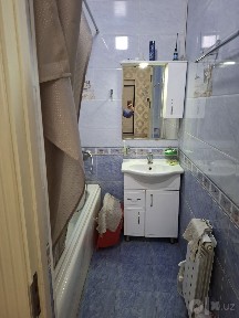 Квартира 2 хонали ижарага берилади Мега Нукусга якин Гоголь мактаб оқ