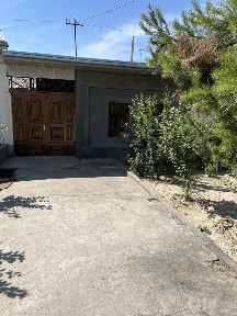 Yangiyolni sentirida hovli uy sotiladi