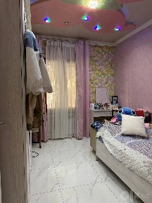 Продам 4 ком квартиру в районе Фэмэли парка.