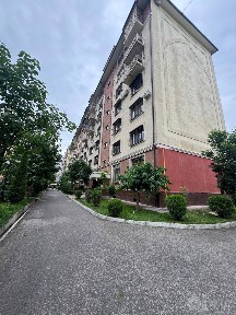 СРОЧНАЯ ПРОДАЖА! Просторная квартира 170 м² на ул. Махтумкули