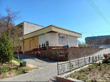 Продаётся коммерческое помещение с парковкой в Юнусабадском районе