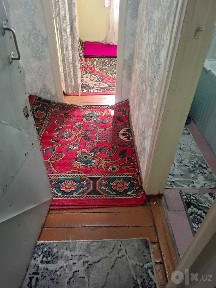 Вилоят ҳокимлиги ёнидан квартира сотилади