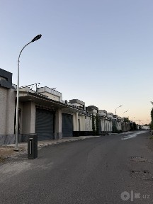 Srocha Limonariy kottej sotiladi, 2.7 sotix, 180 ming.