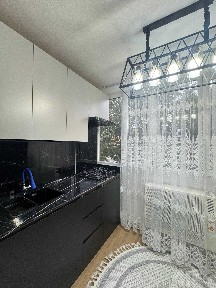 3-хонали уй, Багдад кўчаси, Феникс кафеси, Эълон 3065