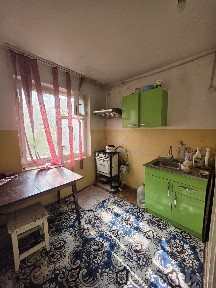 Zudlik bilan fargona shaxar frunze masifda 1xonali kv ijaraga beriladi