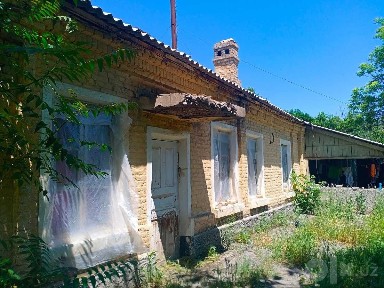 Продается Коммерческое Зем. участок 52 сотки в самом центре г. Чирчик