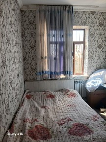 Uy sotiladi remonti evro 3xonali 4xona qilingan mebellari bn sotiladi