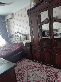 Квартира сотилади Шайхонтохур тумани Гулобод ор. р Версал туйхона