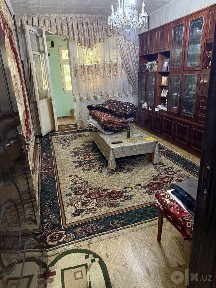 Продаётся 2х переделанная в 3х комнатная квартира в городе Зарафшан