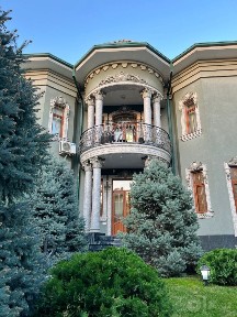 Продается элитный дом в районе Гранд Мир отеля.