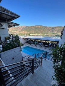 Dacha sotiladi remonti yengi faqat oila yashagan manzarasi havosi zo'r