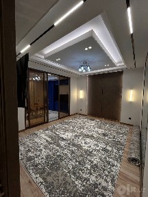 Chilonzor Mirzo Ulugʻbek metro yonida