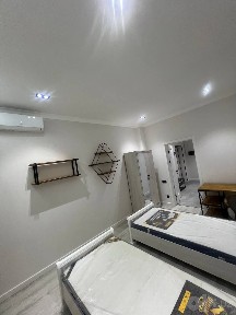 Яккасарайский район Сити Лайф 2 этаж 4комнаты 137 квадратов 2000 $ пре