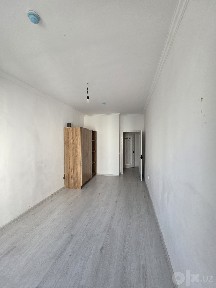 Продаётся двухкомнатная квартира в новостройке на Олмос махалле.