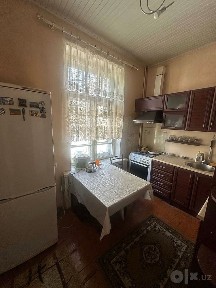 Продам 2х комнатную квартиру в центре чирчика