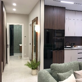 Продам 2-х комнатную квартиру в центре