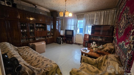 Продаю 2 комнатнаю (65м2), Каракамиш 1/4