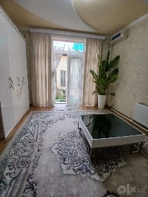 4 хонали ховли ижарага берилади.