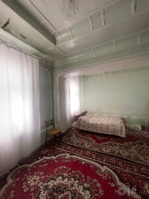 Дом под застройку. Участок 3.75м2. ор. Ул. Лутфий, спортколледж.