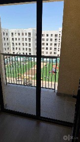 Уй сотилади: 1 хонали 35 кв. м 4 этаж