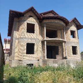 Продам Дом коробка, возможно бартер, площадь участка 9 соток.