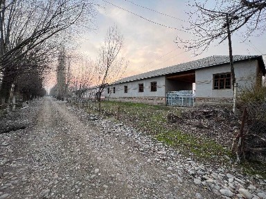 Samarqand Jomboy tumani Ko'kgumbaz mahallasida uchastka sotiladi