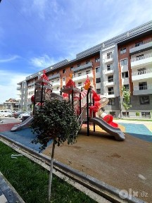 6 хонали 127 кв метр (2 та 3 хонали) уй сотилади Фамилй парк якинида.