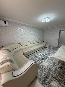 3 хонали квартира ижарага берилади! Гостинца Азия, УНО Ресторан