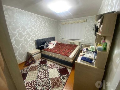 Продаю ор-р Рисовый базар улица А. Фитрат 3х/3/5 эт кирпич ремонт