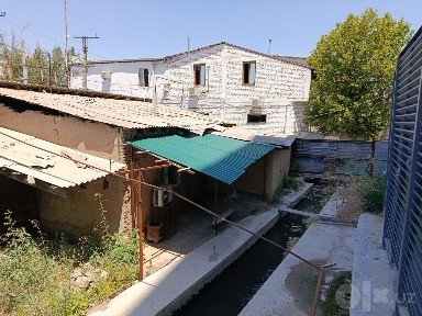 Xovli sotiladi 2.5 sotiq