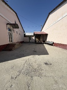 Коттежд сотилади 6 соток 4 хоналик Саехатда катта йулга йакин
