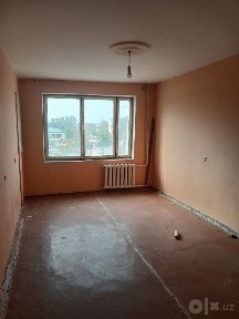 Суперда 5 хонали 3- каватда квартира сотилади.