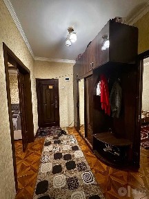 Срочно! 4 комн. 3/5. м-в Авиагородок. 90м2. Балкон 2/6. Сдвоенный зал