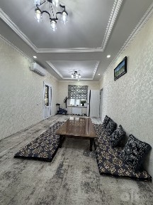 Ховли сотилади 4.5 соток 5 хона Учкахрамон шрейдрда. Ипотека оркали ха
