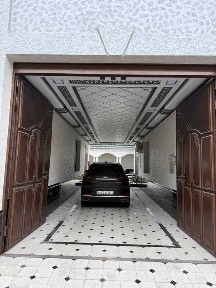 Hovli sotiladi. Продается дом