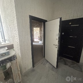 1 xonali uy sotiladi srochna
