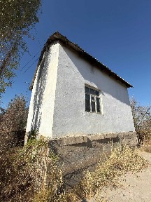 Продаётся участок 8 соток с домом - Янгиюльский район