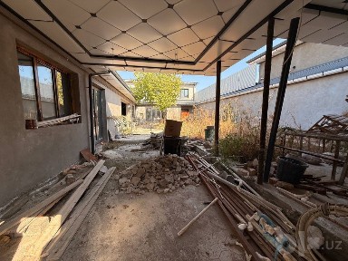6 sotixli dacha sotiladi 80% bitgan 5 ta yotoqxona, basseyn va sauna