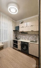 Ибнсино да 1 хона квартира сотилади