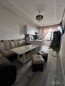 Срочно сдаётся квартиру 2 комнату адрес вагзал 400$
