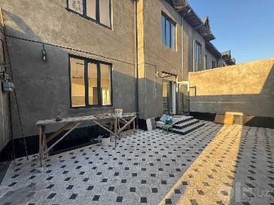 Продаётся дом-таунхаус 250 м², 6 комнат, 2 этажа