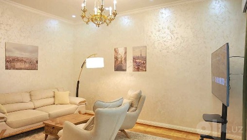 3-комн. с евроремонтом в центре, ул. Шота Руставели, свой паркинг