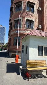 Чилонзор Ц квартал 40/21 хонадон оилага ижарага берилади.