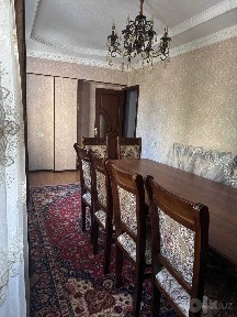 Чигатойда 3 хона квартира сотилади