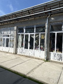 Продаётся магазин 24 кв. Метр. Адрес: Базар дальный лагер. Кадастр есть